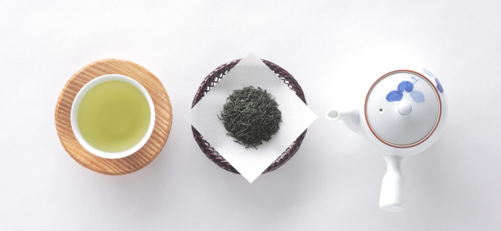 そのぎ茶、茶葉、急須のイメージ写真